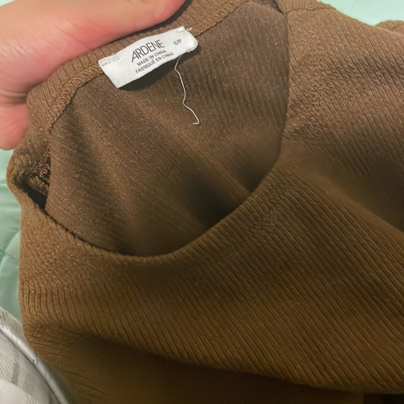 ~ Cute long sleeve crop top ~ - Picture 2 of 3